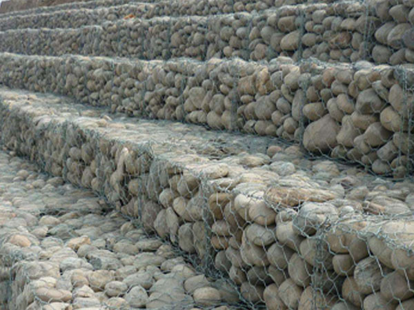 雷諾護墊作為治理河道用網的優勢